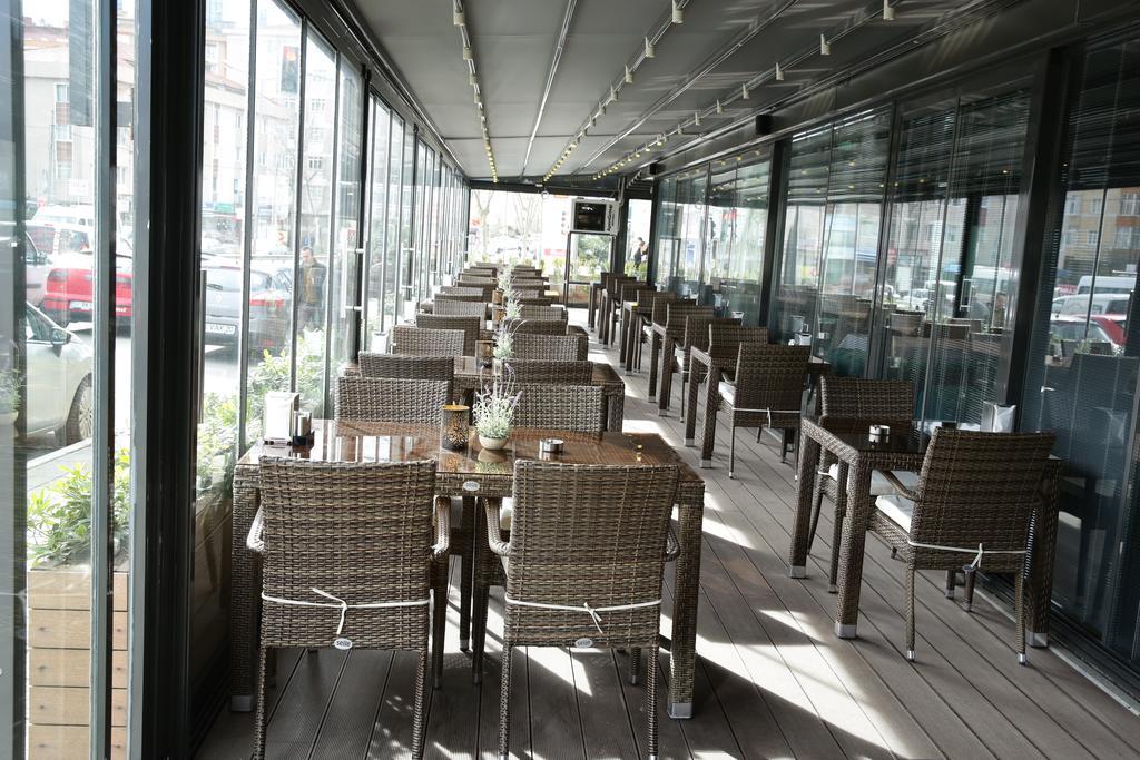 Atasehir Palace Hotel & Conference Istambul Exterior foto