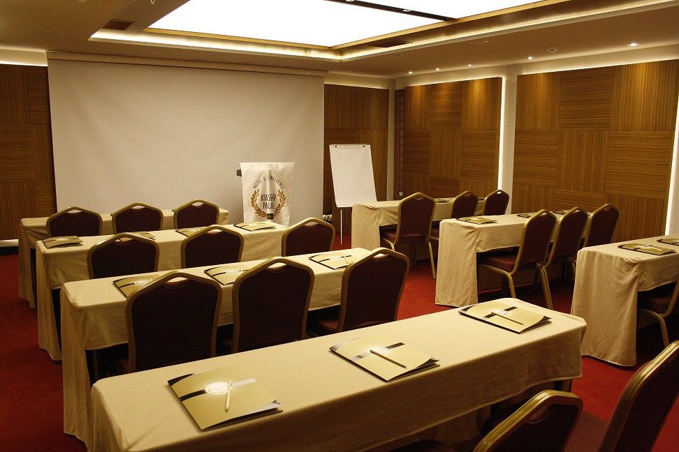 Atasehir Palace Hotel & Conference Istambul Exterior foto